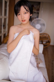 夏日男泉